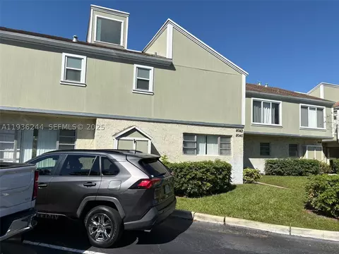 8043 Lagos De Campo Blvd #F-3, Tamarac, FL 33321