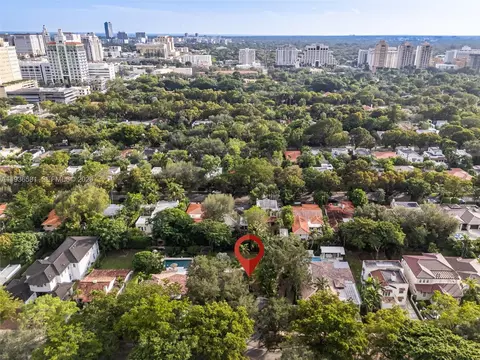 View/Area - 446 Madeira Ave, Coral Gables, FL 33134 photo 4 of 4