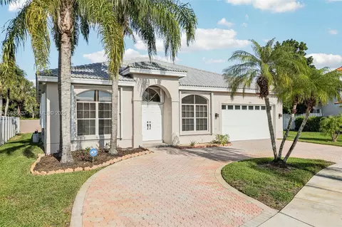 17811 SW 4th Ct, Pembroke Pines, FL 33029