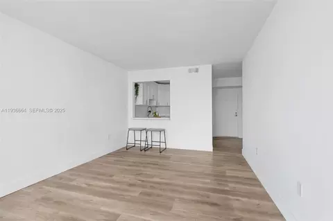 1800 NW 24th Ave #912, Miami, FL 33125