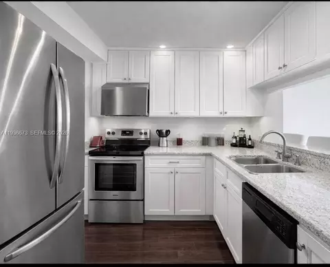 102 SW 6th Ave #305, Miami, FL 33130