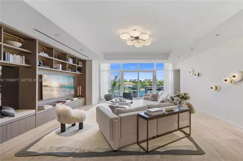 4701 N Meridian Ave #304, Miami Beach, FL 33140