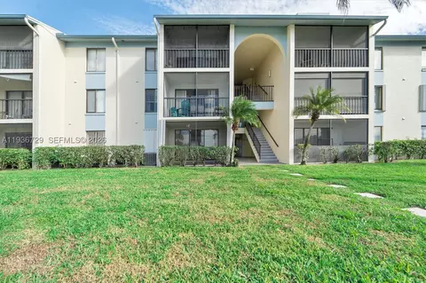 1109 Green Pine Blvd #C1, West Palm Beach, FL 33409