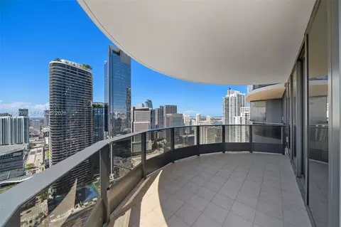 1000 Brickell Plz #4212, Miami, FL 33131