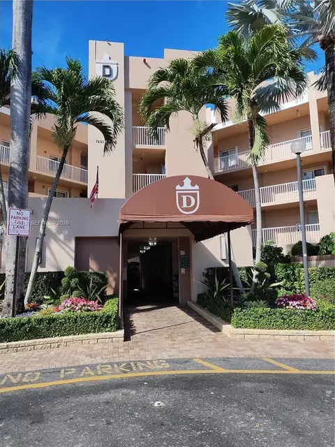 7649 E Granville Dr #301, Tamarac, FL 33321