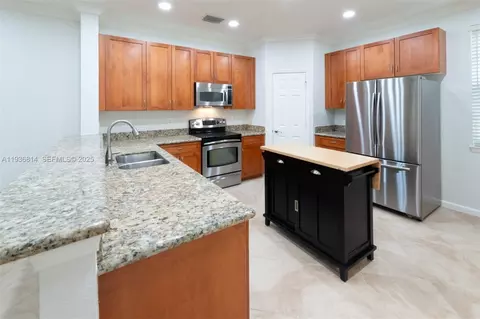 115 Greenwich Cir, Jupiter, FL 33458 photo 3