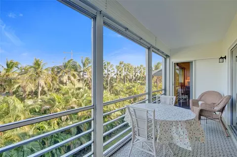 500 NE 14th Ave #402, Hallandale Beach, FL 33009