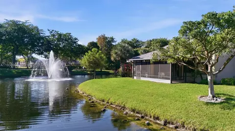 232 NW 97th Ave, Plantation, FL 33324