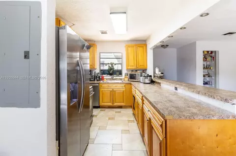 Kitchen - 7349 Pine Valley Dr, Hialeah, FL 33015 photo 2 of 2