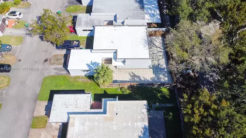 View/Area - 7349 Pine Valley Dr, Hialeah, FL 33015 photo 6 of 6