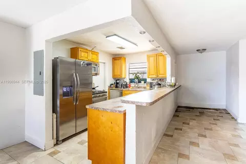 Kitchen - 7349 Pine Valley Dr, Hialeah, FL 33015 photo 1 of 2