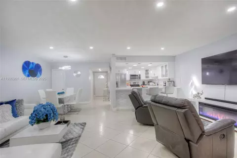 Other - 1925 W 72nd St, Hialeah, FL 33014 photo 3 of 6