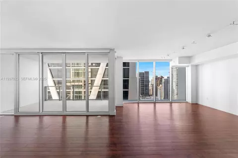 1040 Biscayne Blvd #4108, Miami, FL 33132