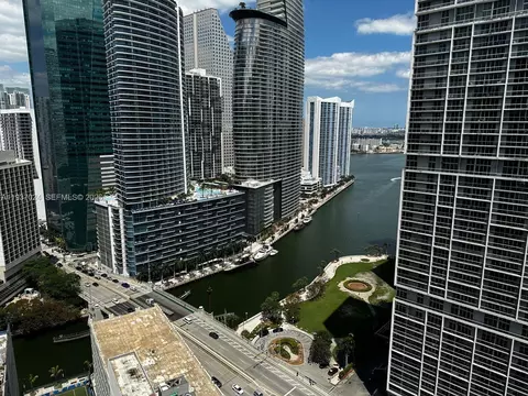 500 Brickell Ave #3307, Miami, FL 33131