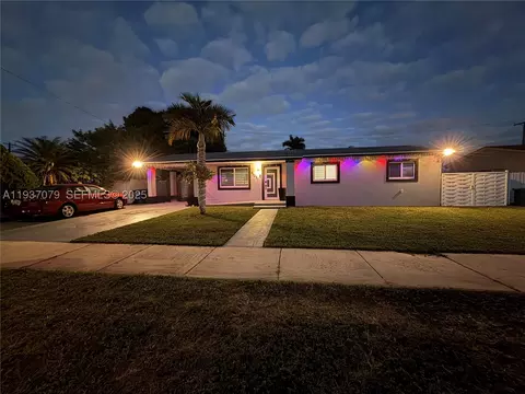 21221 NW 29th Ave, Miami Gardens, FL 33056