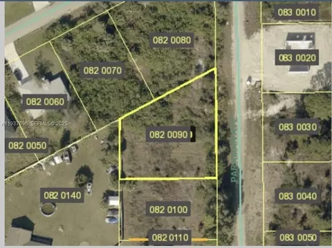 430 Parkman Ave, Lehigh Acres, FL 33974