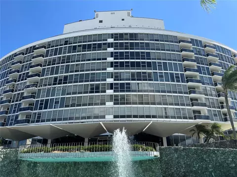 900 Bay Dr #413, Miami Beach, FL 33141