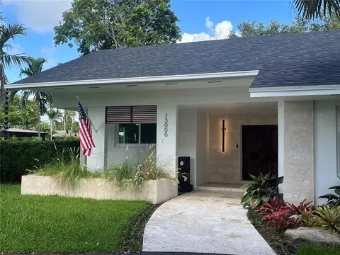 13000 SW 69th Ct, Pinecrest, FL 33156