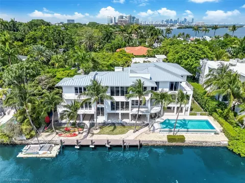3835 Carole Ct, Miami, FL 33133