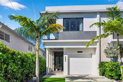 609 NE 8th Ave #A, Fort Lauderdale, FL 33304