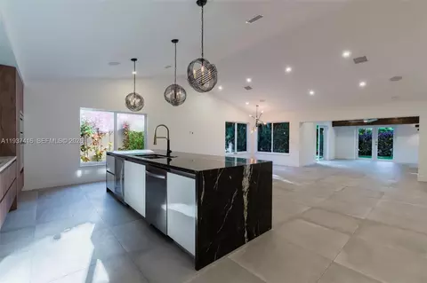 Kitchen - 3950 Shearwater Dr, Jupiter, FL 33477 photo 1 of 12