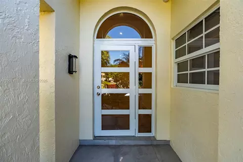 Entry Way - 3950 Shearwater Dr, Jupiter, FL 33477 photo 1 of 3