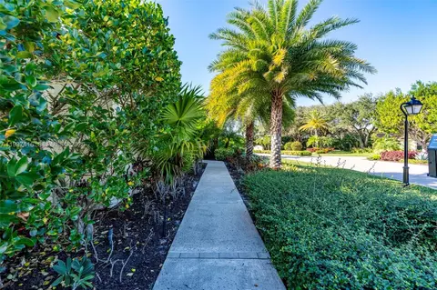 Exterior - 3950 Shearwater Dr, Jupiter, FL 33477 photo 3 of 8