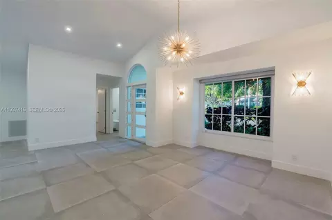 Living - 3950 Shearwater Dr, Jupiter, FL 33477 photo 3 of 7