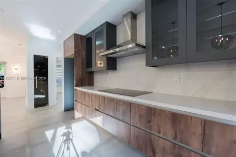 Kitchen - 3950 Shearwater Dr, Jupiter, FL 33477 photo 6 of 12
