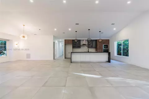 Living - 3950 Shearwater Dr, Jupiter, FL 33477 photo 7 of 7