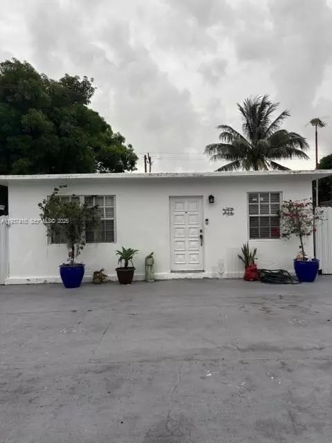 Other - 832 E 20th St, Hialeah, FL 33013 photo 4 of 5