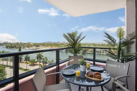 5225 Collins Ave #1221, Miami Beach, FL 33140