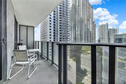 45 SW 9th St #1609, Miami, FL 33130