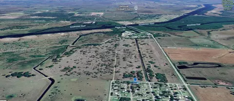 323 Jordan Ter, Okeechobee, FL 34974 photo 3