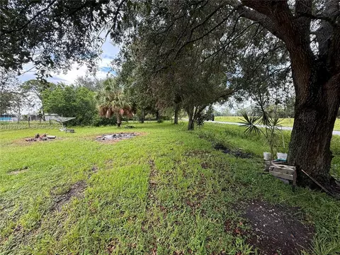 323 Jordan Ter, Okeechobee, FL 34974 photo 5