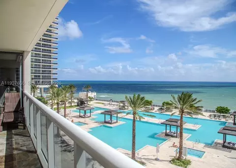 1850 S Ocean Dr #1004, Hallandale Beach, FL 33009