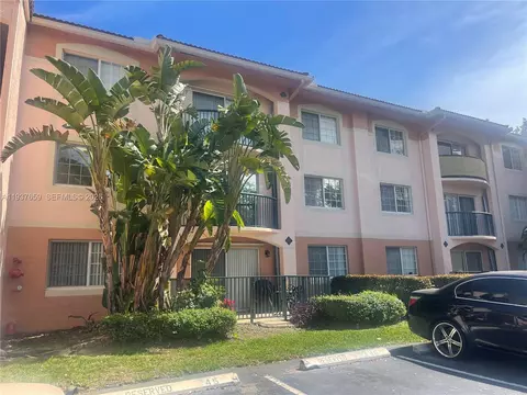 2009 SE 10th Ave #303, Fort Lauderdale, FL 33316