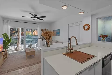 740 Meridian Ave #11, Miami Beach, FL 33139