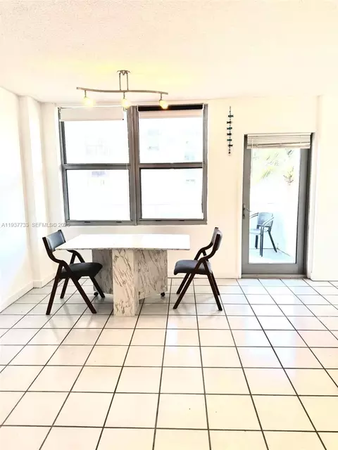 Dining - 9225 Collins Ave #307, Surfside, FL 33154 photo 1 of 2