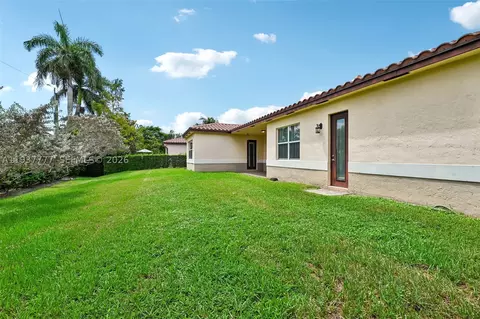 Exterior - 6432 SW 55th Pl, Davie, FL 33314 photo 5 of 8