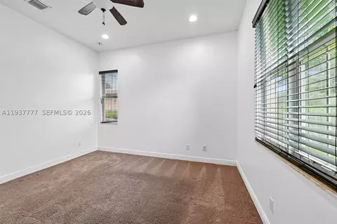 Bedroom - 6432 SW 55th Pl, Davie, FL 33314 photo 9 of 13