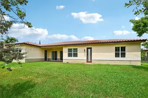 Exterior - 6432 SW 55th Pl, Davie, FL 33314 photo 6 of 8