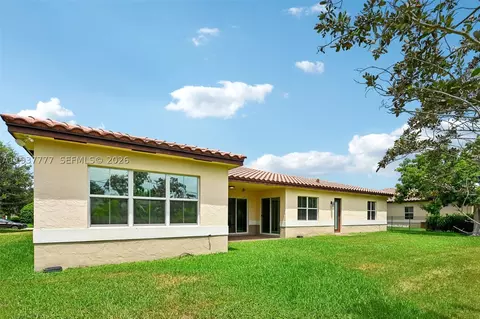 Exterior - 6432 SW 55th Pl, Davie, FL 33314 photo 7 of 8