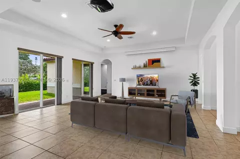 Living - 6432 SW 55th Pl, Davie, FL 33314 photo 2 of 8