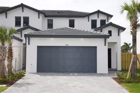 5001 Peacock Way #5001, Dania Beach, FL 33312