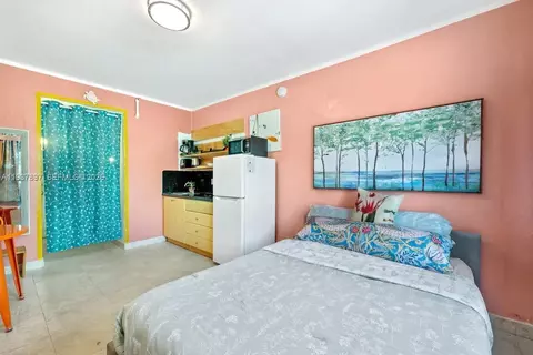 255 W 24th St #234, Miami Beach, FL 33140
