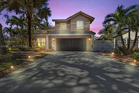 6401 NW 57th Ln, Parkland, FL 33067