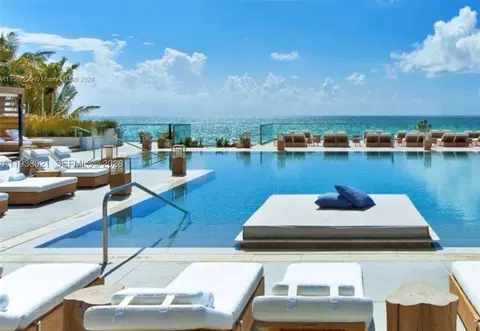 2301 Collins Ave #423, Miami Beach, FL 33139