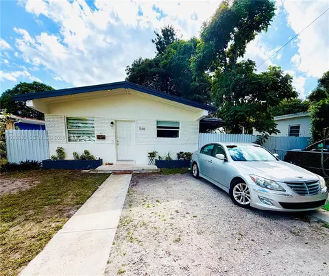 546 E 39th St, Hialeah, FL 33013