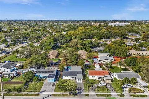 1530 N 56th Ave, Hollywood, FL 33021